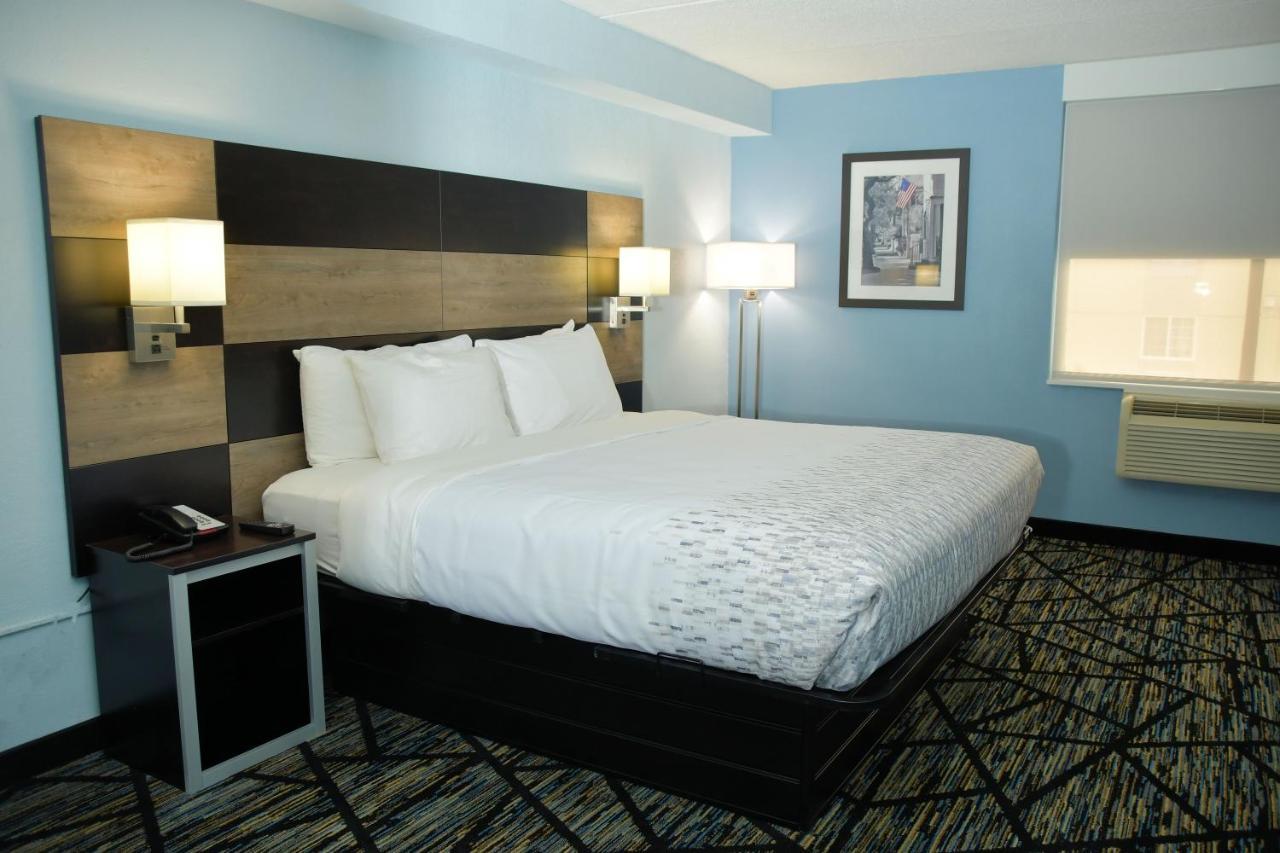 Clarion Pointe Jacksonville Near Camp Lejeune Esterno foto