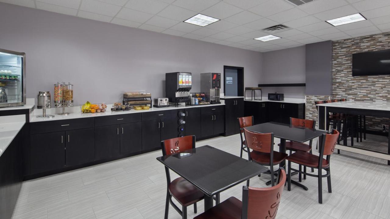 Clarion Pointe Jacksonville Near Camp Lejeune Esterno foto