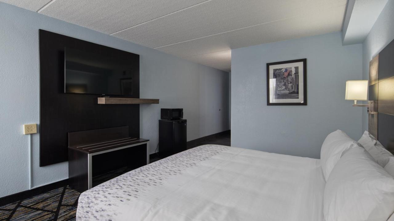 Clarion Pointe Jacksonville Near Camp Lejeune Esterno foto