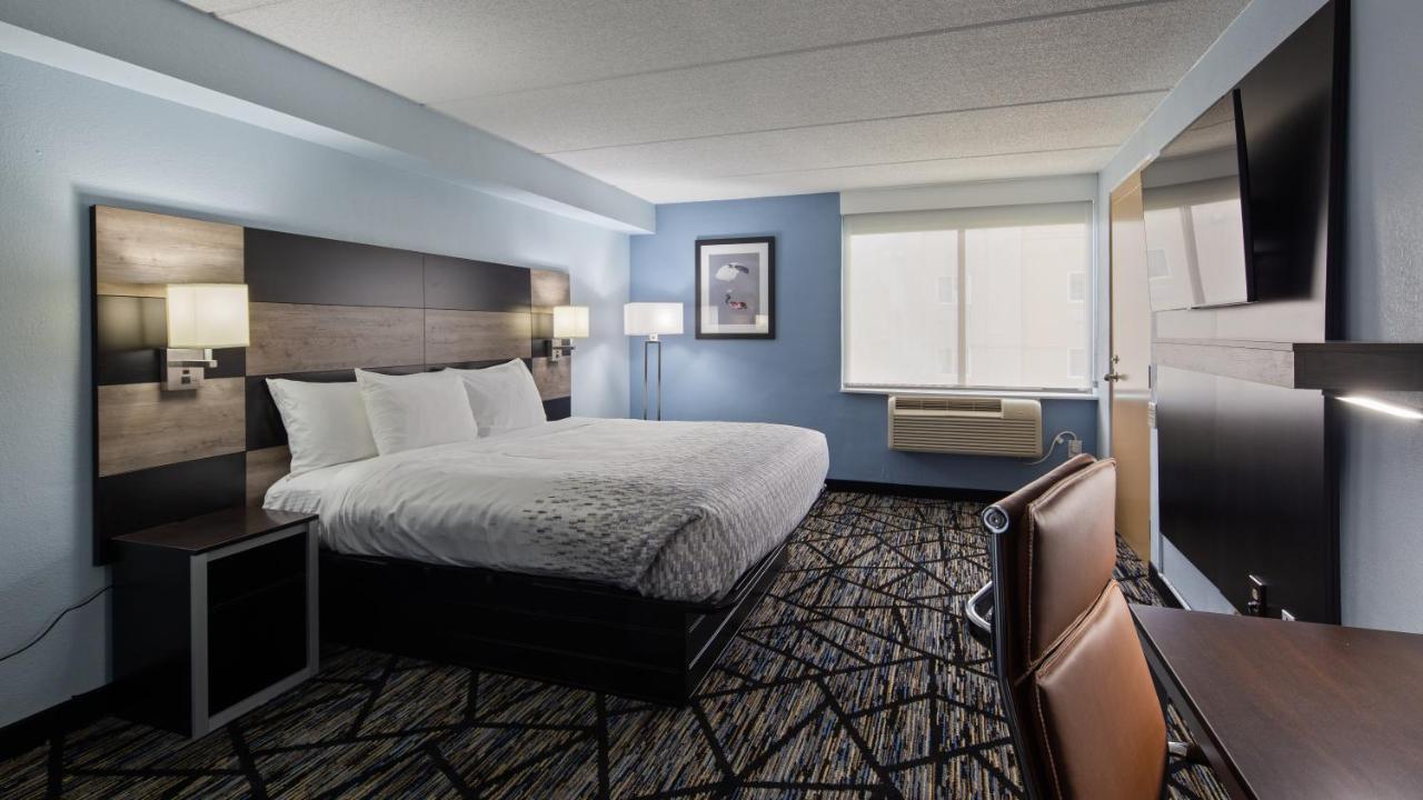Clarion Pointe Jacksonville Near Camp Lejeune Esterno foto